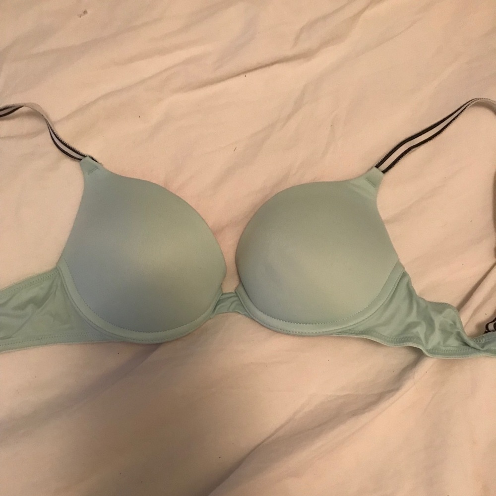 Pink 32 c bra